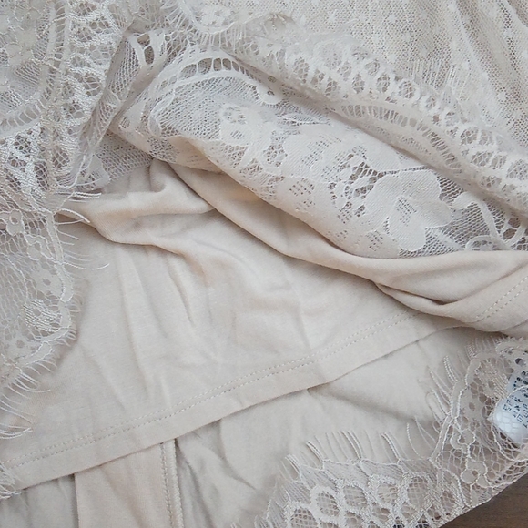 American Eagle Lacey Layered Polka-dot Long Bell Sleeve Zipper Back Blouse Top - Picture 11 of 16